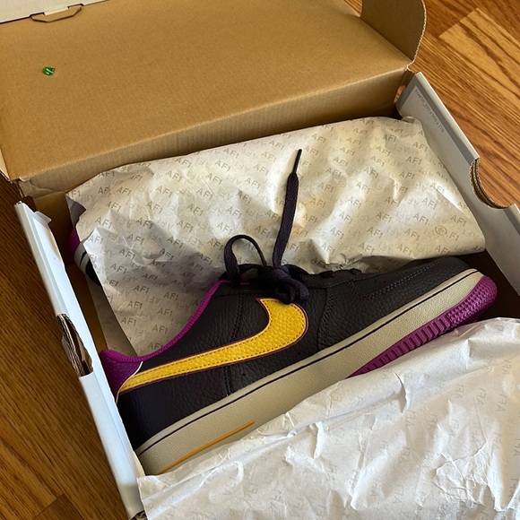 Nike Air Force 1 Low - Picture 9 of 9